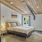 De Rouwenbogt Holiday home *