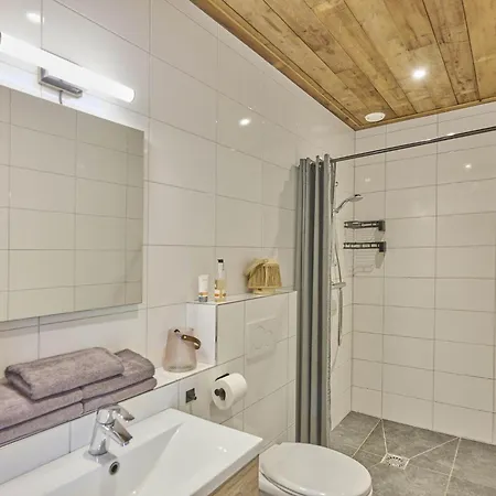 Holiday home De Rouwenbogt
